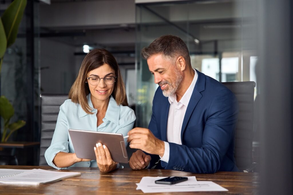 LP reviewing fund performance reports, capital account statements, and firm communications through SatuitSIP secure investor portal integrated with SatuitCRM