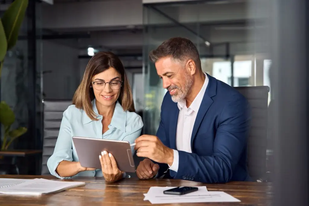 LP reviewing fund performance reports, capital account statements, and firm communications through SatuitSIP secure investor portal integrated with SatuitCRM