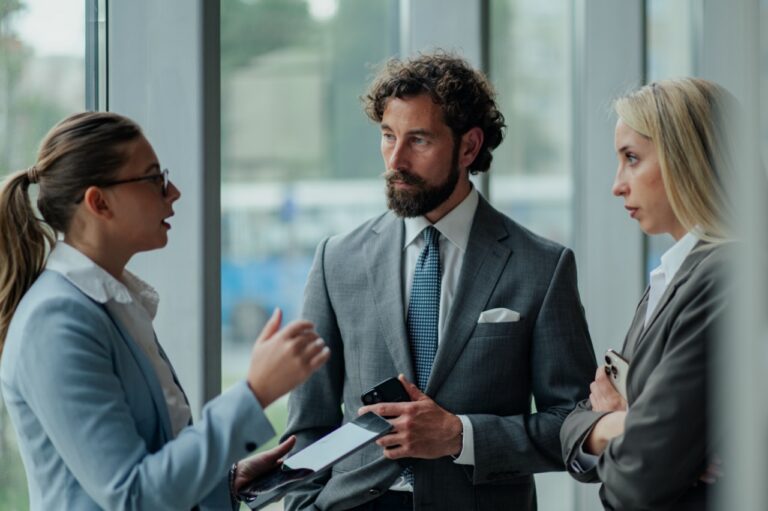 asset management team tracking consultant relationships and product ratings in a CRM dashboard