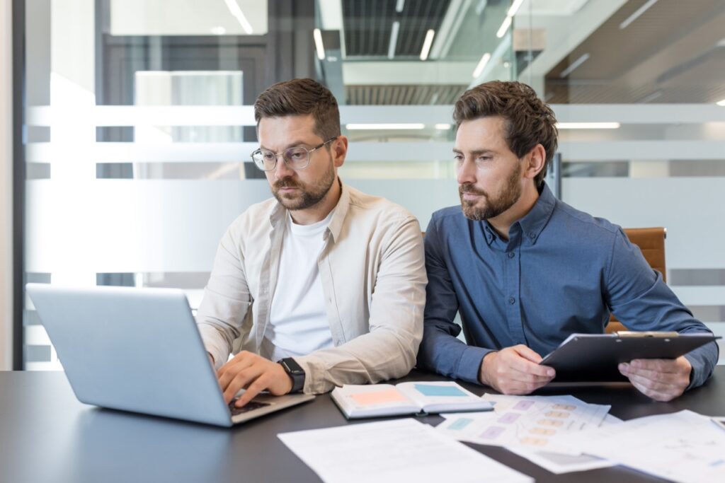 IR professional using global search to pull an investor record in SatuitCRM