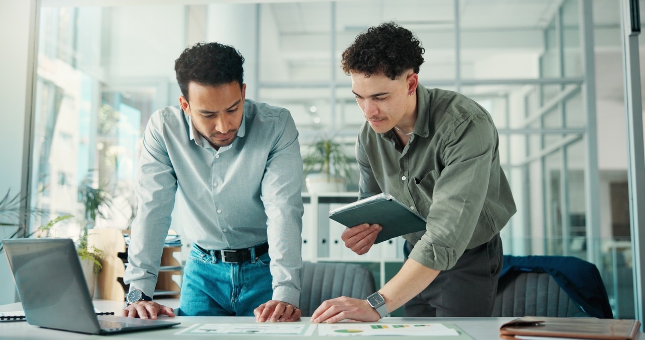 Relationship manager reviewing a multi-entity investor hierarchy in SatuitCRM